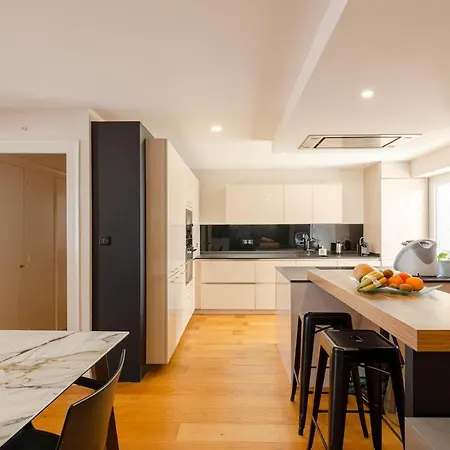 Cozy Apartment, Center, Sea View And Parking * 比亚里茨