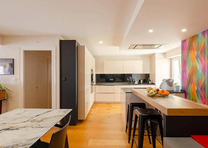 Cozy Apartment, Center, Sea View And Parking * Biarritz